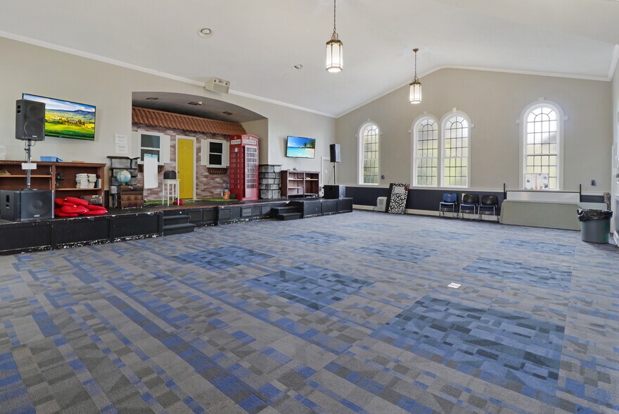 More Photos Of 6210 Old Pineville Rd, Charlotte Specialty For Sale