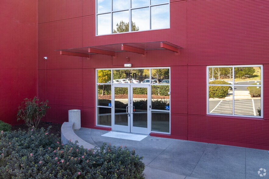 More Photos Of 750 Alfred Nobel Dr, Hercules Research And Development For Lease