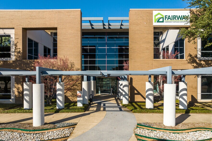 More Photos Of 4201 Marsh Ln, Carrollton Office For Sale