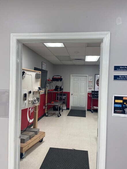 More Photos Of 1603 Krug St, Albany Industrial For Lease