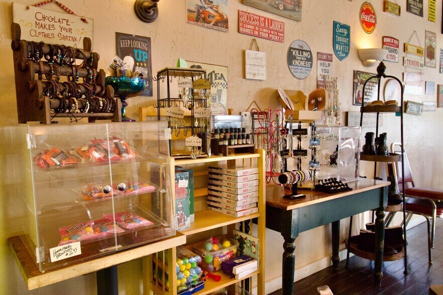 More Photos Of 217 Main st, Aguilar Restaurant For Sale