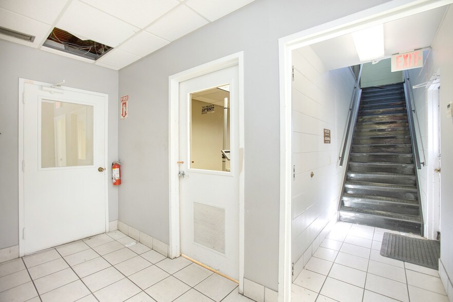 More Photos Of 6239 S Orange Blossom Trl, Orlando Auto Dealership For Sale