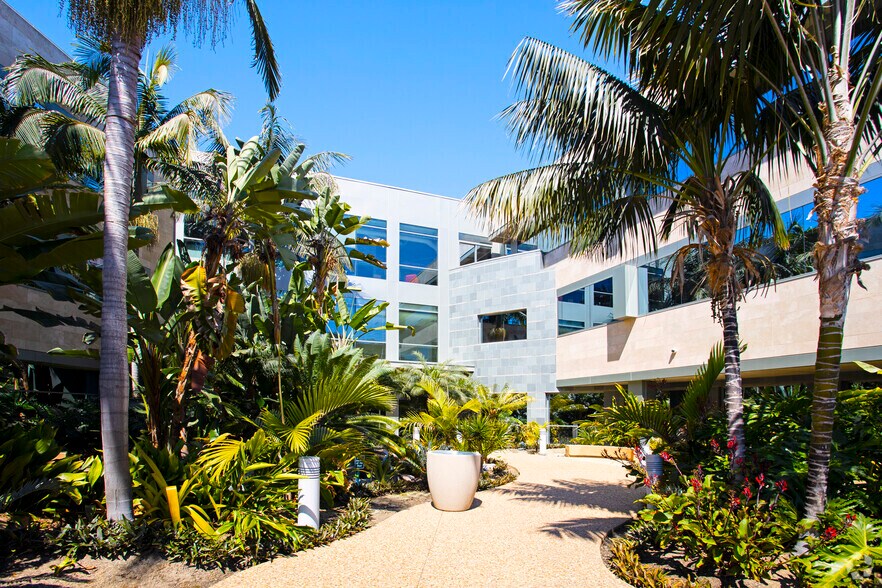 More Photos Of 1525 Faraday Ave, Carlsbad Office For Lease