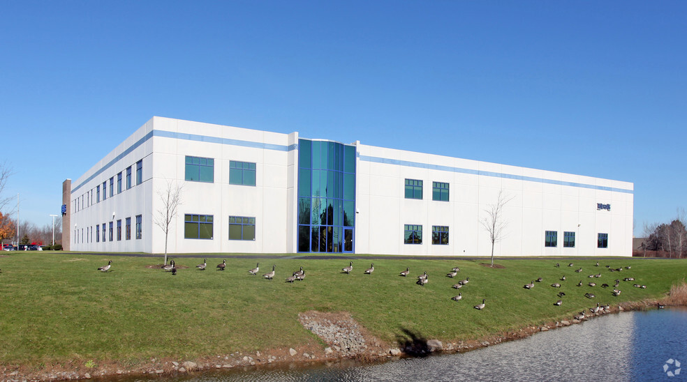 Primary Photo Of 100 Paragon Dr, Rochester Manufacturing For Lease