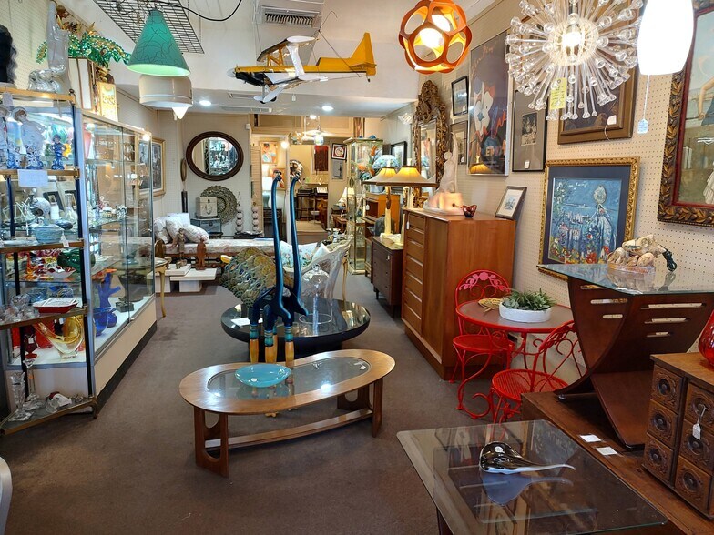 More Photos Of 2545 Central Ave, Saint Petersburg Storefront Retail Office For Sale