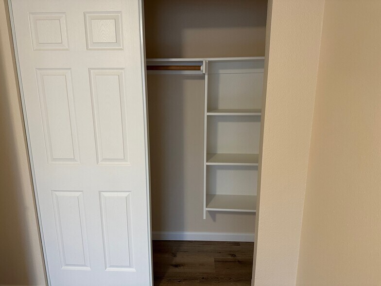 More Photos Of 2433 SE 139th Ave, Portland Apartments For Sale