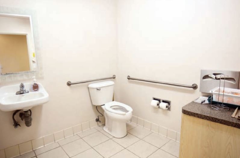 More Photos Of 13768 Roswell Ave, Chino Medical For Lease