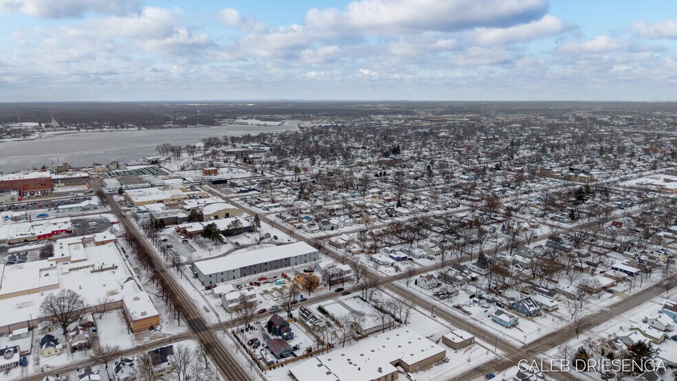 More Photos Of 460 Cleveland Ave, Holland Self Storage For Sale