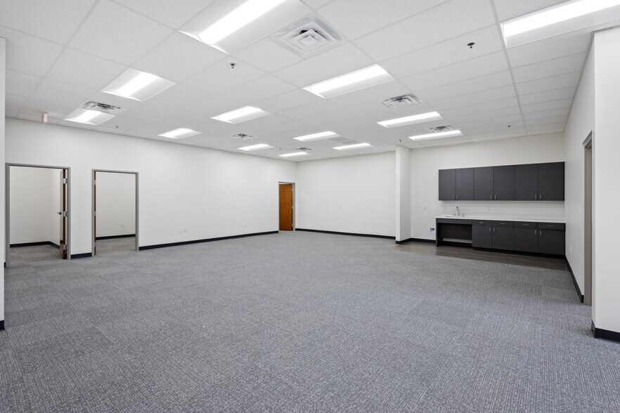 More Photos Of 2600 McHale Ct, Austin Unknown For Lease