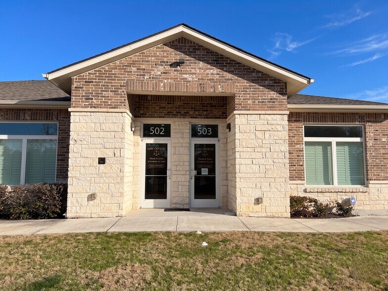 More Photos Of 3309 Forest Creek Dr, Round Rock Office For Sale
