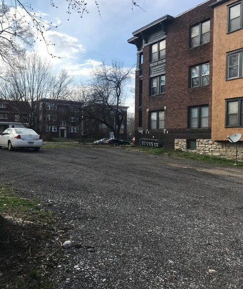 More Photos Of 2713-2715 Benton Blvd, Kansas City Apartments For Sale