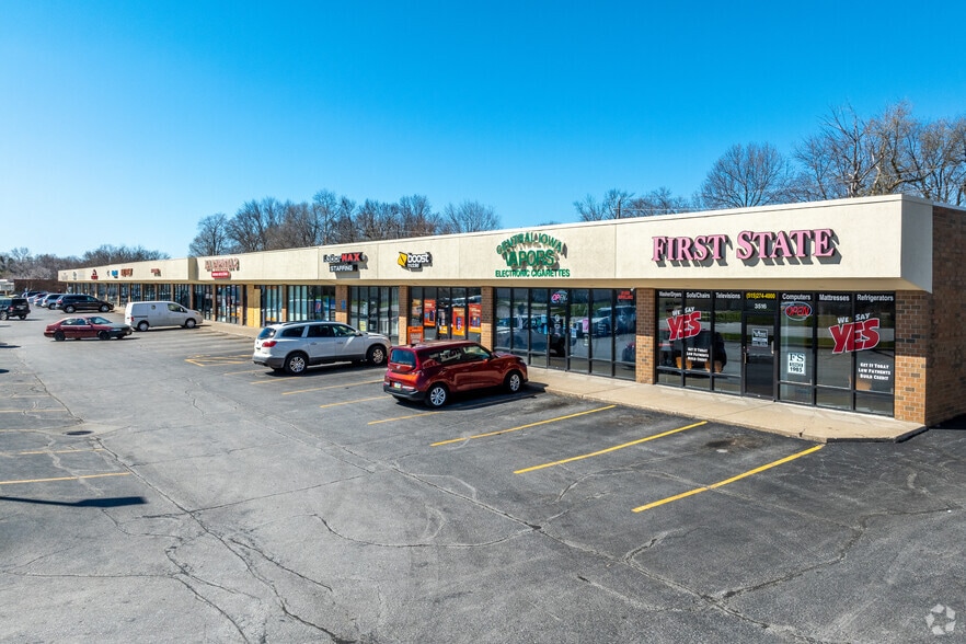 Primary Photo Of 3408-3516 Merle Hay Rd, Des Moines Unknown For Lease