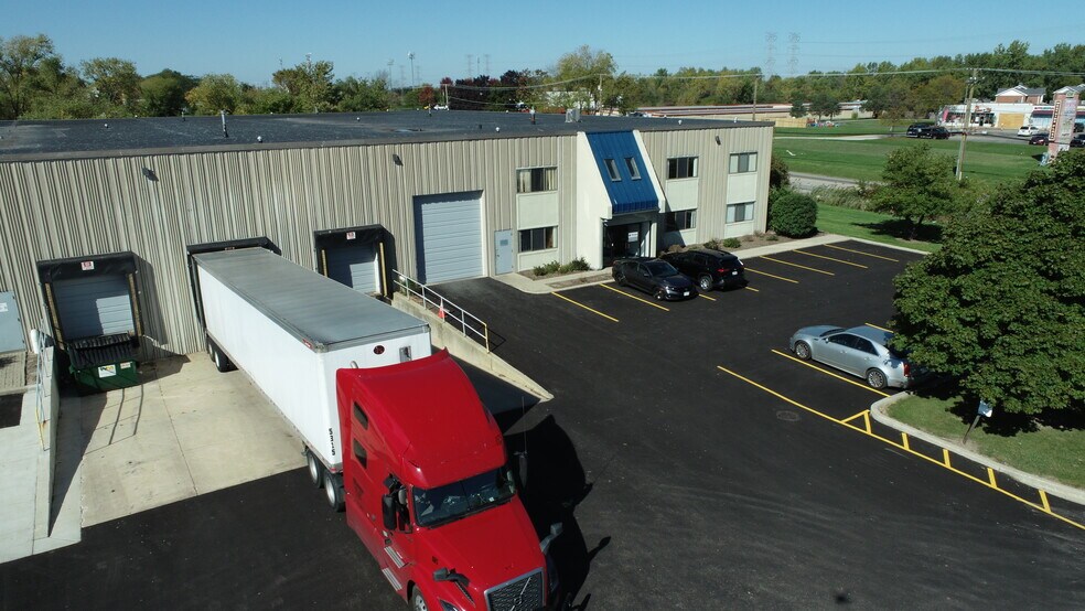 More Photos Of 1700 Kiefer Dr, Zion Manufacturing For Lease