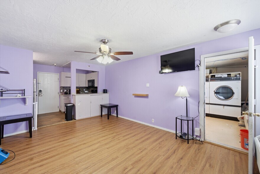 More Photos Of 626 W 1400 N, Beaver Hotel For Sale