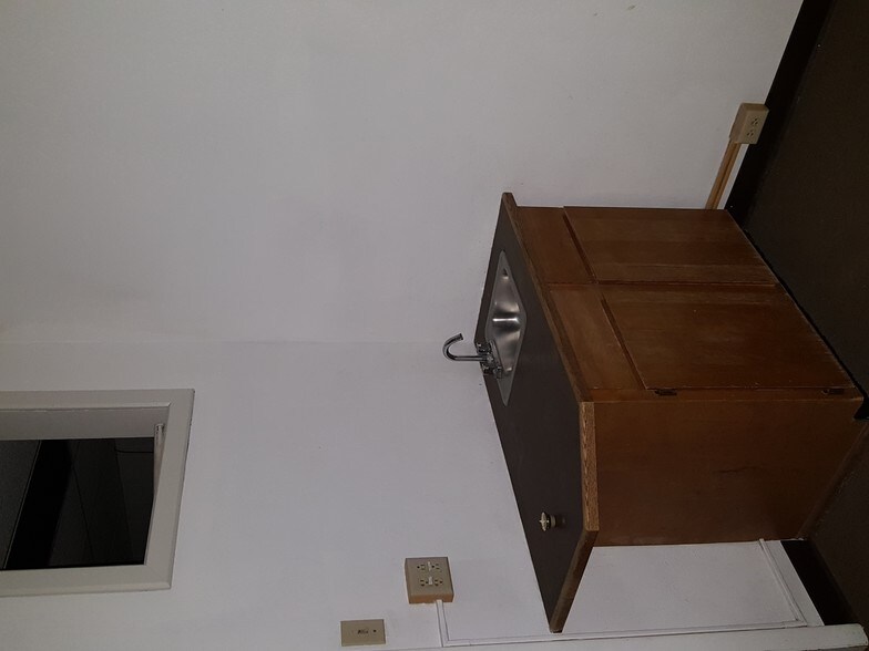 More Photos Of 145-155 S Arthur Ave, Pocatello Storefront Retail Office For Lease