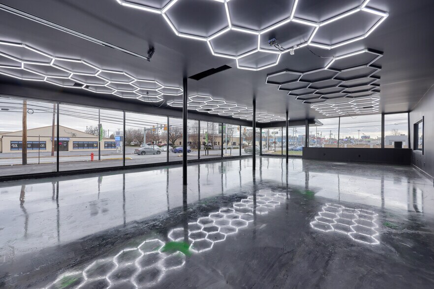 More Photos Of 1310 Manheim Pike, Lancaster Freestanding For Sale