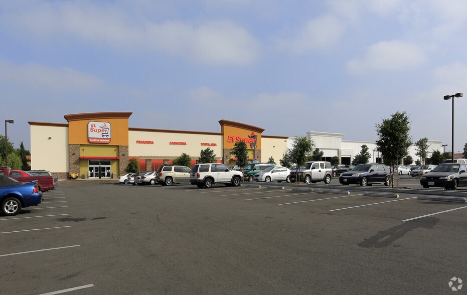More Photos Of 1255-1313 N Hacienda Blvd, La Puente Unknown For Lease