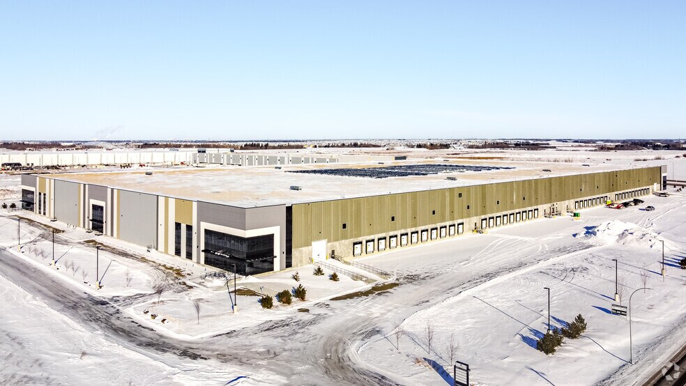 More Photos Of 1540 37 Ave, Nisku Distribution For Lease