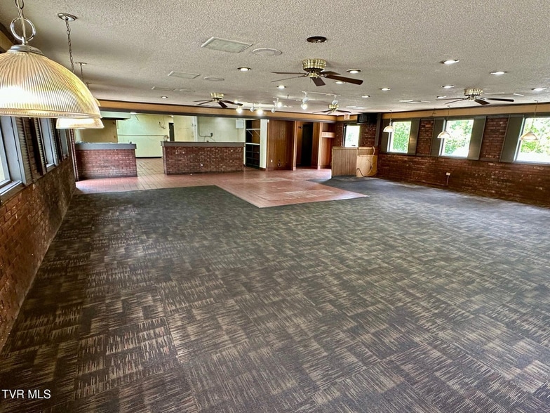 More Photos Of 920 E 5th St N, Big Stone Gap Restaurant For Sale