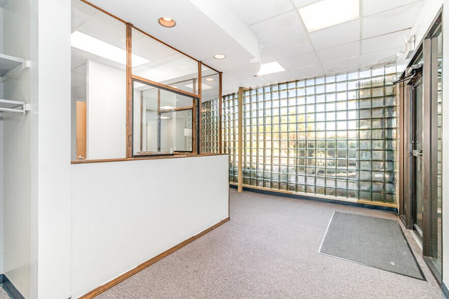 More Photos Of 10196 Springfield Pike, Cincinnati Medical For Sale