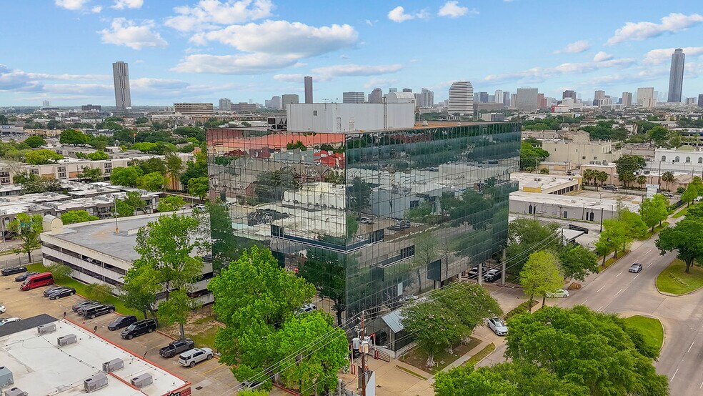 More Photos Of 6222 Richmond Ave, Houston Office For Sale