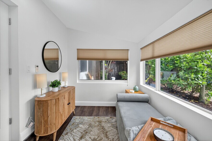 More Photos Of 1317 NE 1st Ave, Fort Lauderdale Multifamily For Sale