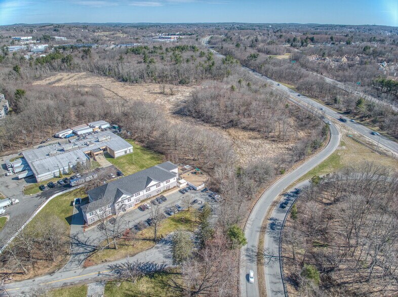 More Photos Of 443 W Lowell Ave, Haverhill Office For Lease