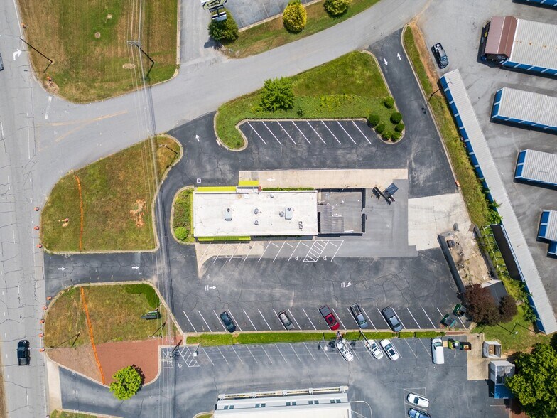 Primary Photo Of 1429 US Highway 421, Wilkesboro Fast Food For Lease