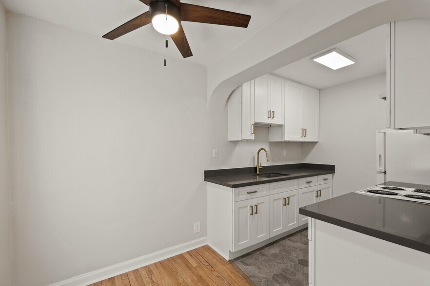 More Photos Of , Seattle Multifamily For Sale