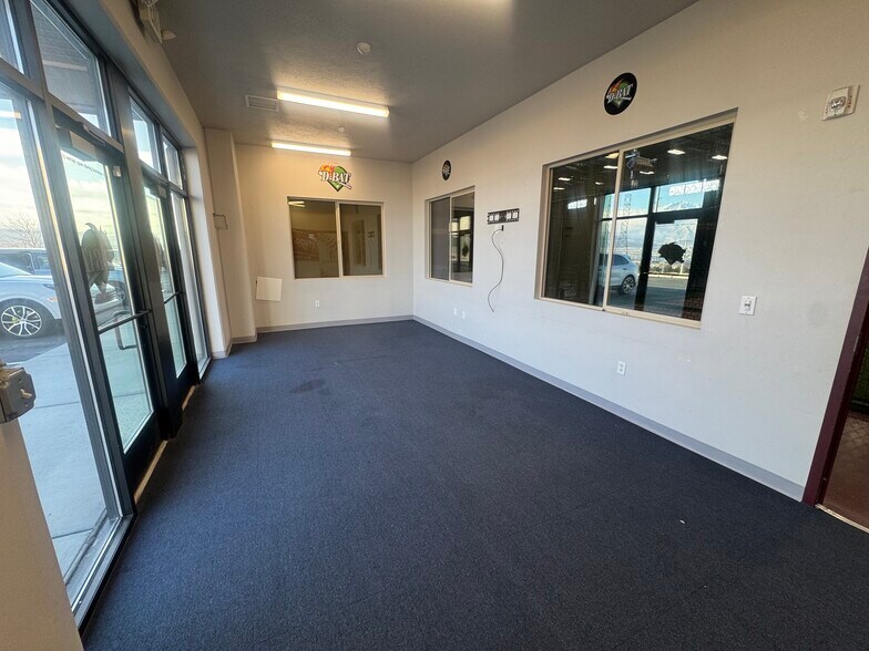 More Photos Of 15856 S Rockwell Park Cv, Herriman Industrial For Lease