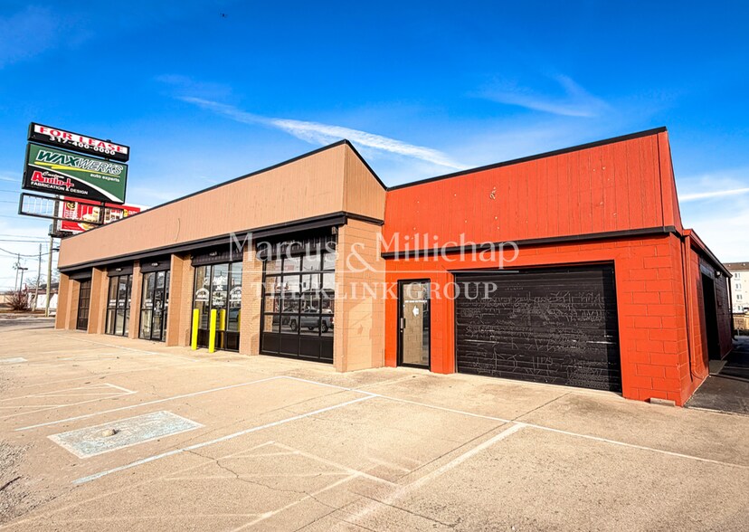 Primary Photo Of 6816 E 82nd St, Indianapolis Freestanding For Lease