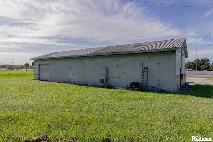 More Photos Of 1310 E Canal St, Mulberry Auto Repair For Sale