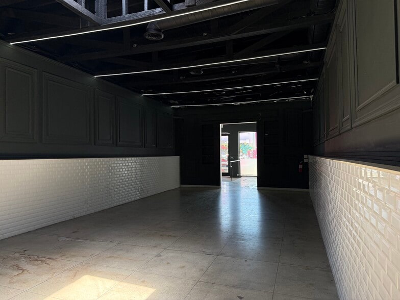 More Photos Of 7365 Melrose Ave, Los Angeles Storefront Retail Office For Lease