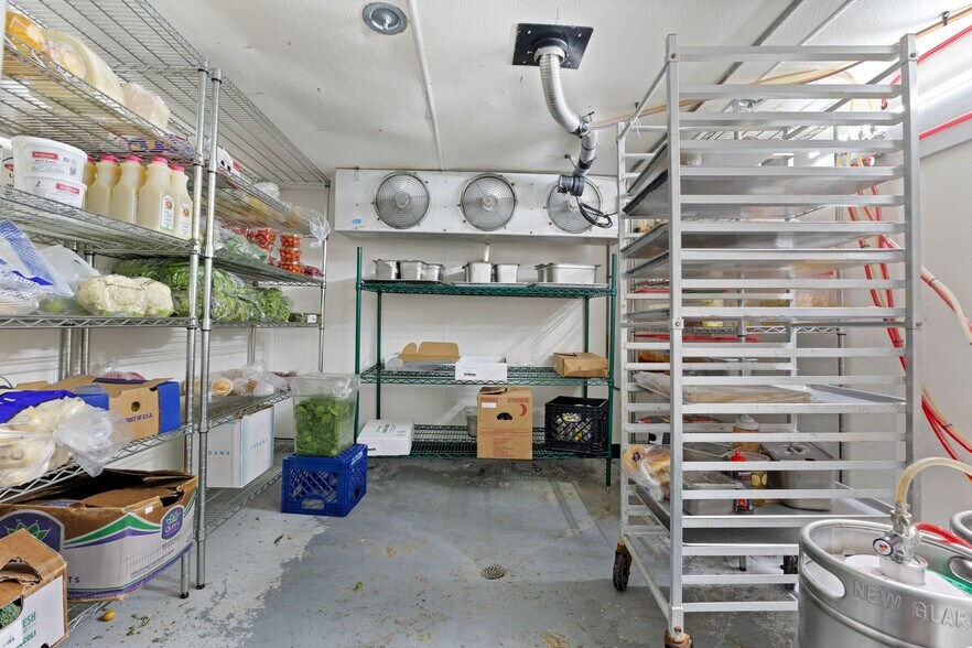 More Photos Of 228 Main St, Racine Restaurant For Sale