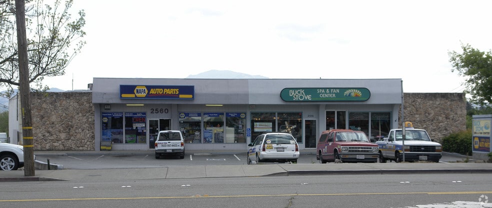 More Photos Of 2560 N Main St, Walnut Creek Storefront For Lease