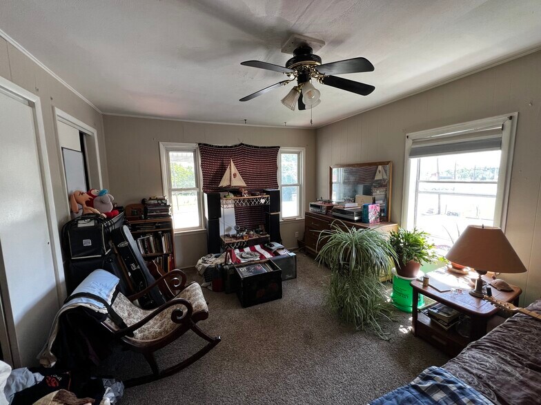 More Photos Of 531 Old State Route 74, Cincinnati General Retail For Sale