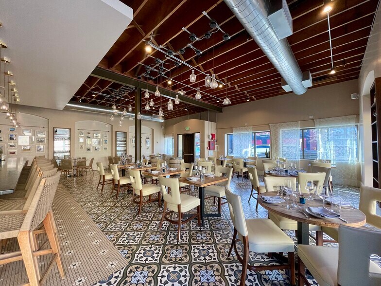 More Photos Of 2246 Larimer St, Denver Storefront For Sale