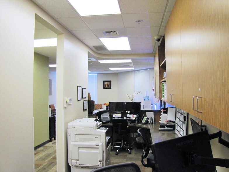 More Photos Of 1900 116th Ave NE, Bellevue Medical For Lease
