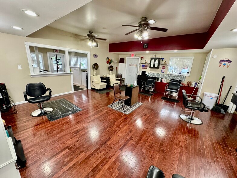 More Photos Of 4990 Broadway, Depew Storefront For Lease