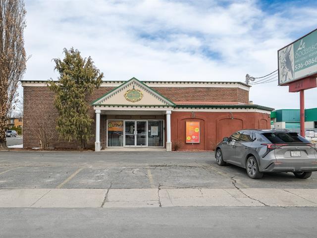 Primary Photo Of 221 Rue Brébeuf, Beloeil Sports And Entertainment For Sale