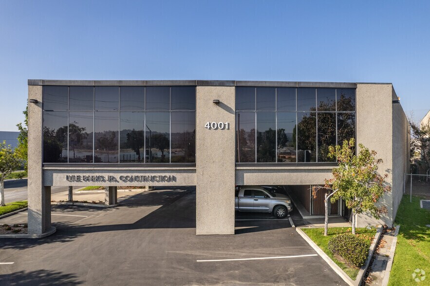 More Photos Of 1200 N Van Buren St, Anaheim Light Manufacturing For Lease