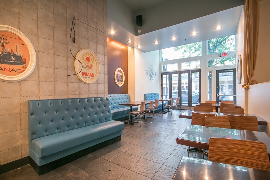 More Photos Of 1111-1113 Walnut St, Philadelphia Storefront For Sale