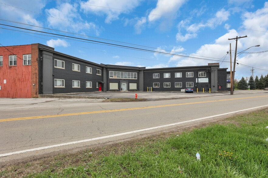 More Photos Of 2020-2034 Leonard Ave, Columbus Office For Lease