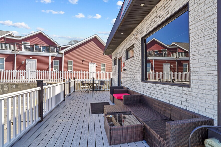 More Photos Of 110 School St, Pawtucket Bar For Sale