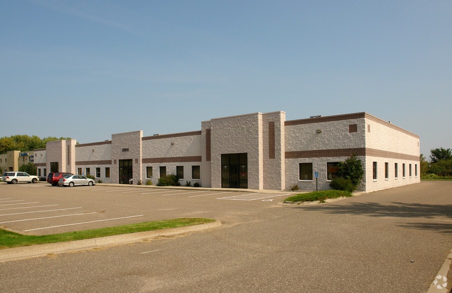 Primary Photo Of 13915 Lincoln St NE, Ham Lake Manufacturing For Lease