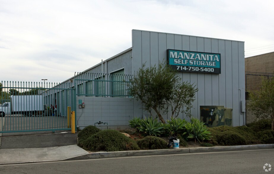 Primary Photo Of 1333 N Manzanita St, Orange Self Storage For Lease