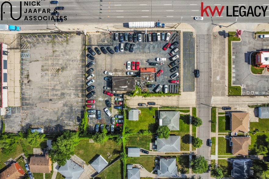 More Photos Of 21101 W 8 Mile Rd, Detroit Auto Dealership For Sale