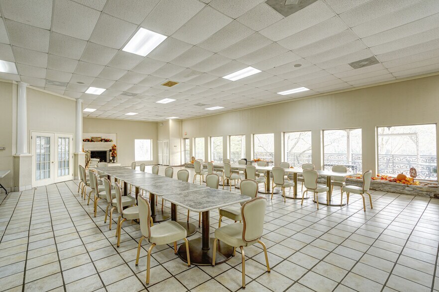 More Photos Of 358 Relax Dr, Smithville Lodge Meeting Hall For Sale