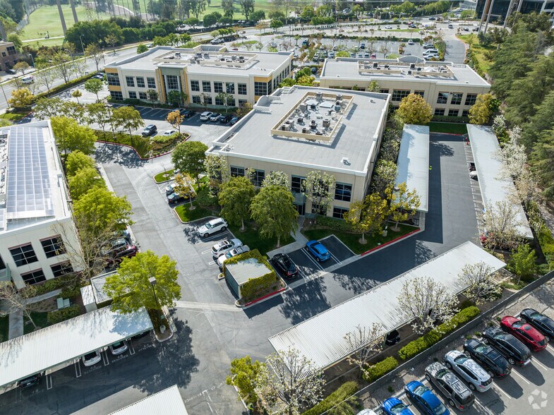 More Photos Of 27433 Tourney Rd, Valencia Loft Creative Space For Lease
