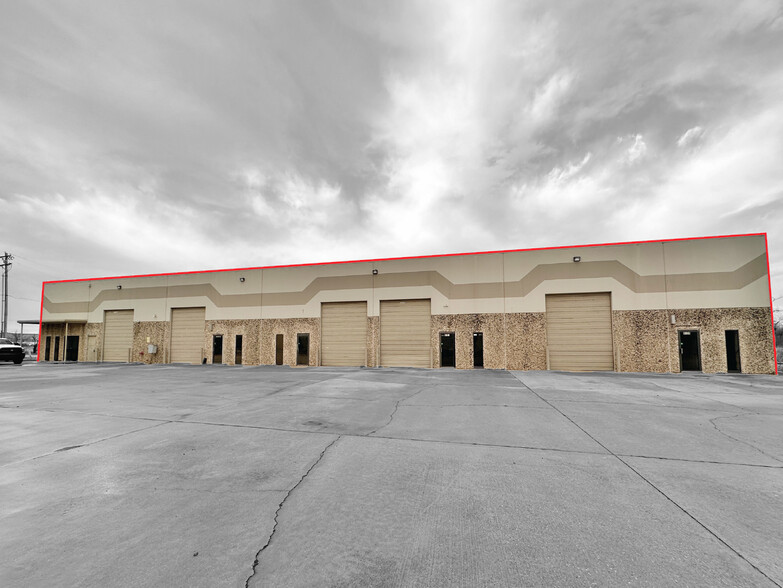 Primary Photo Of 4631-4639 NW 3rd St, Oklahoma City Warehouse For Lease